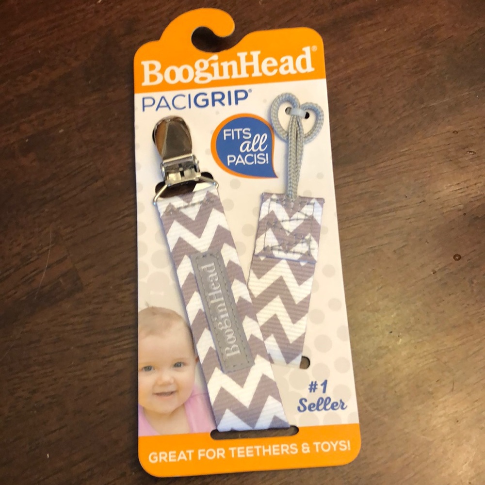 Paci clip